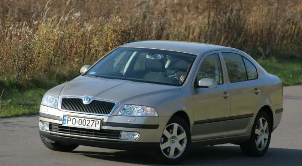 Skoda Octavia 1.9 TDI: pojemność baku, rezerwa i zasięg 1000 km