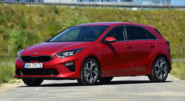 Kia Ceed 1.4: Pojemność baku i rezerwa. Ile km na oparach?